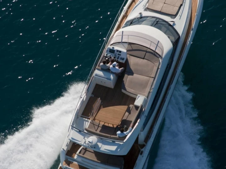 Vermietung Motorboot Prestige mit Führerschein