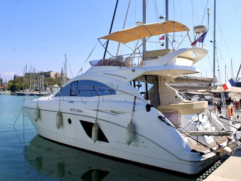 Motorboot mieten in Antibes zum besten Preis