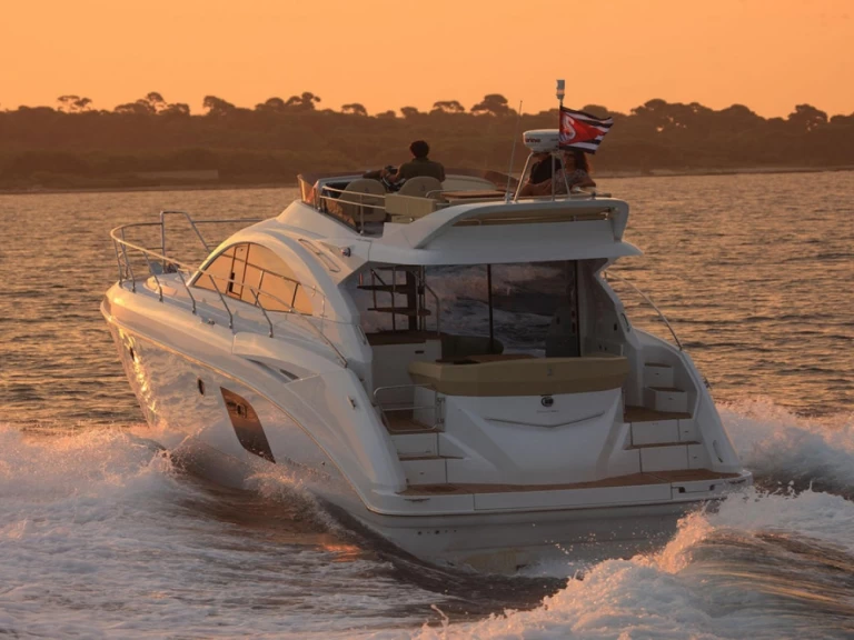 Boot mieten Antibes günstig Monte Carlo 47 Fly