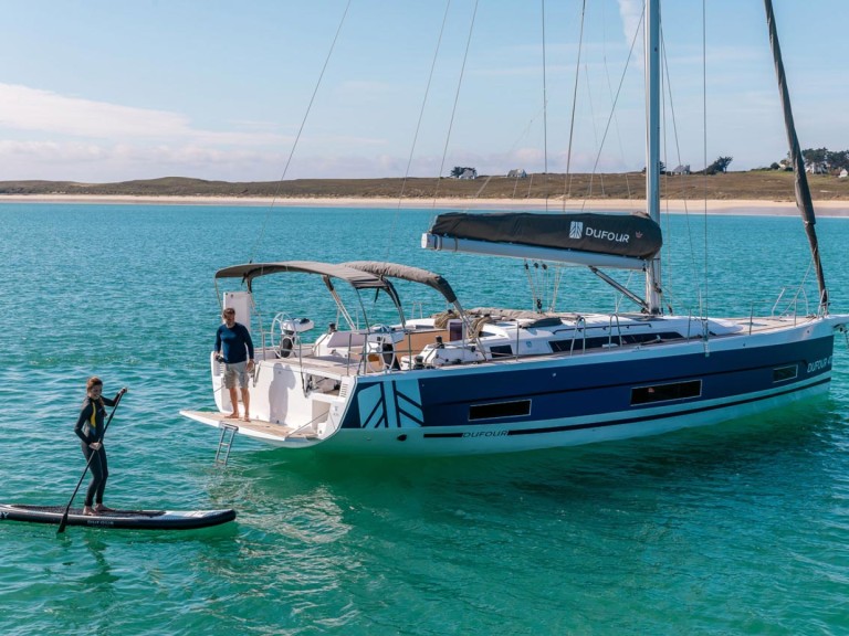 Segelboot mit oder ohne Skipper Dufour mieten in Golfo Aranci