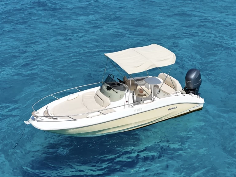 Boot mieten Saint-Florent günstig Key Largo 20 Deck