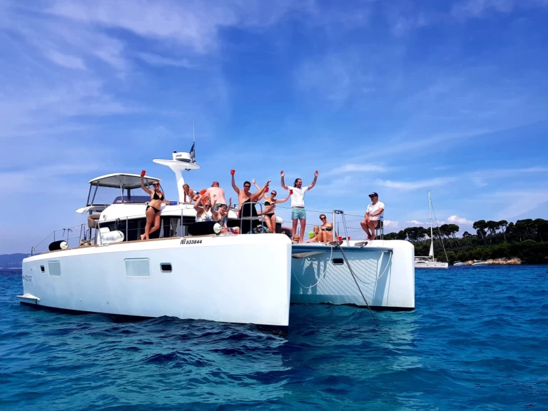 Ein Lagoon Lagoon 40 mieten in Cannes