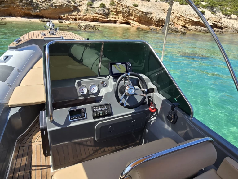 Schlauchboot mieten in Novalja zum besten Preis