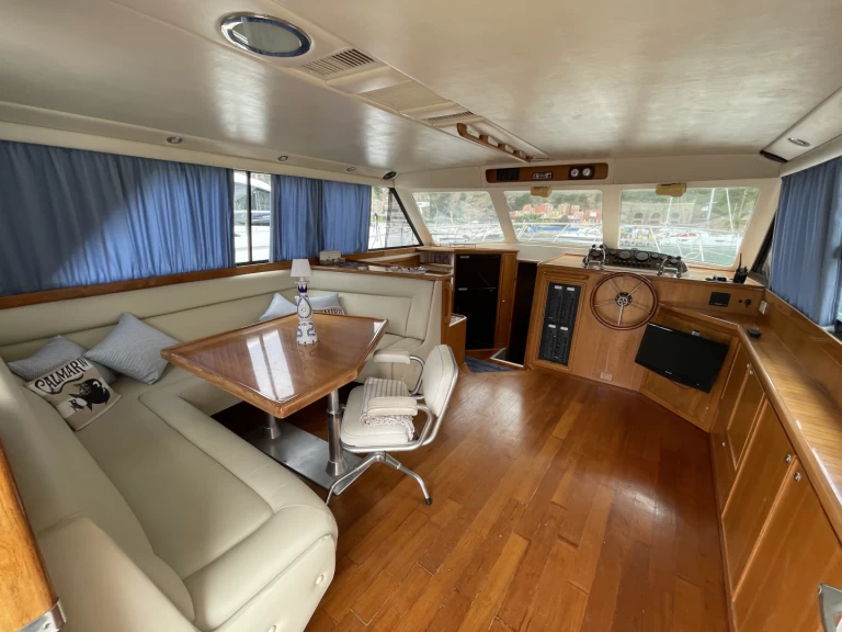 Riviera 43 open flybridge  mieten Alassio