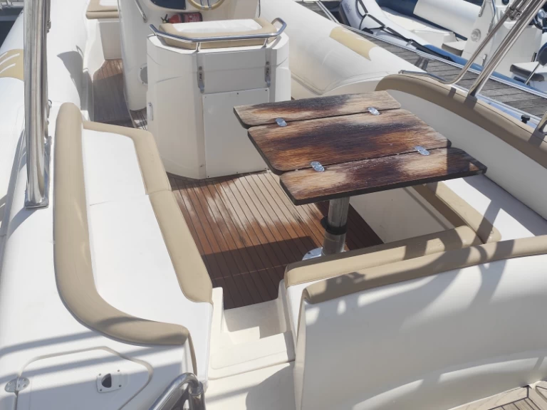 Vermietung Schlauchboot Bsc mit Führerschein