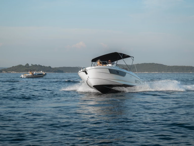 Prua al vento 7.0WA mieten Marina Polesana