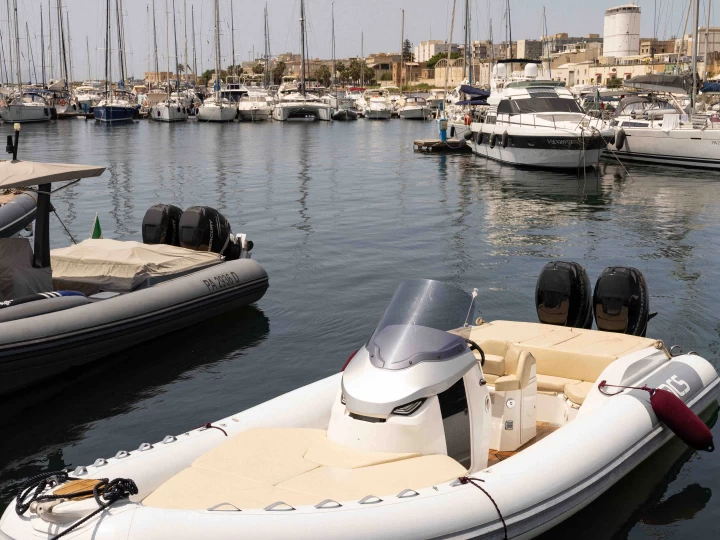 Boot mieten Marsala günstig Strider 9