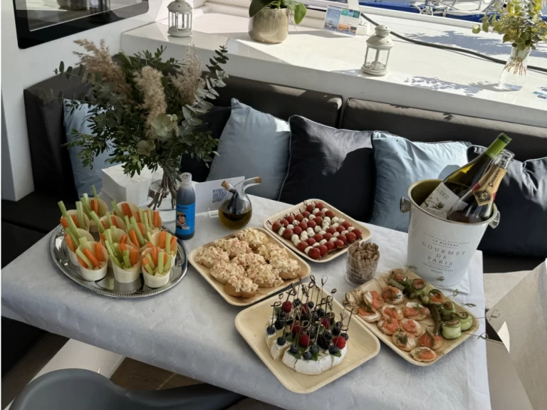 Katamaran mit oder ohne Skipper Bavaria mieten in Dénia