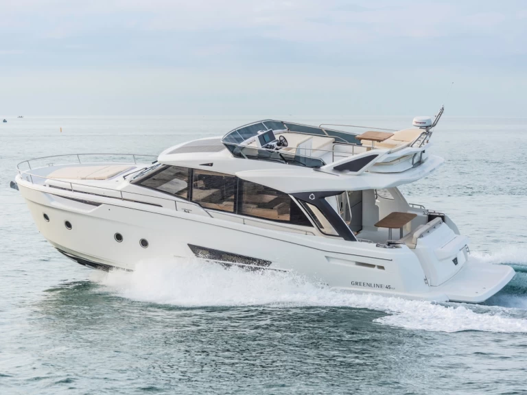 Yacht mit oder ohne Skipper Greenline mieten in Setúbal