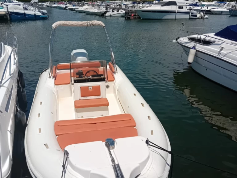 Schlauchboot mit oder ohne Skipper Gommoni mieten in Port de Cannes Marina