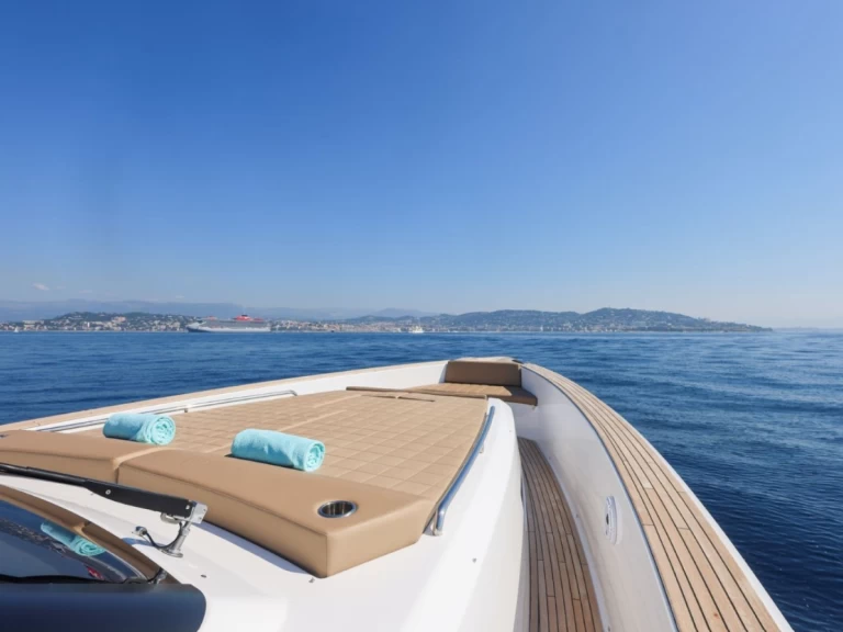 Ein Pardo Yachts Pardo 50 mieten in Cannes