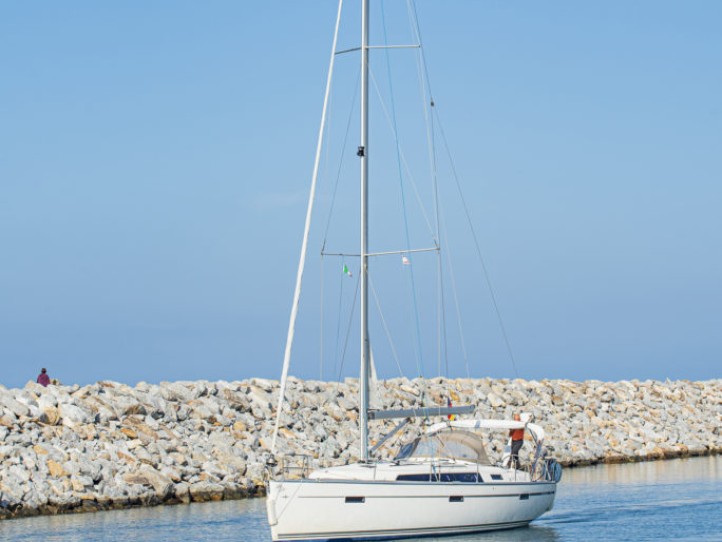 Bavaria Cruiser 41 mieten San Vincenzo
