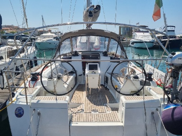 Segelboot mit oder ohne Skipper Jeanneau mieten in San Vincenzo
