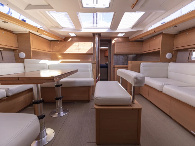 Segelboot mit oder ohne Skipper Dufour mieten in San Vincenzo