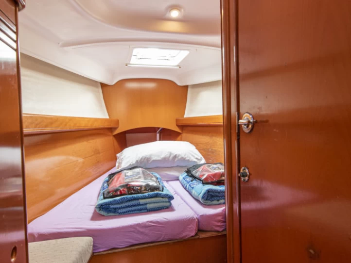 Ein Bénéteau First 40.7 mieten in San Vincenzo