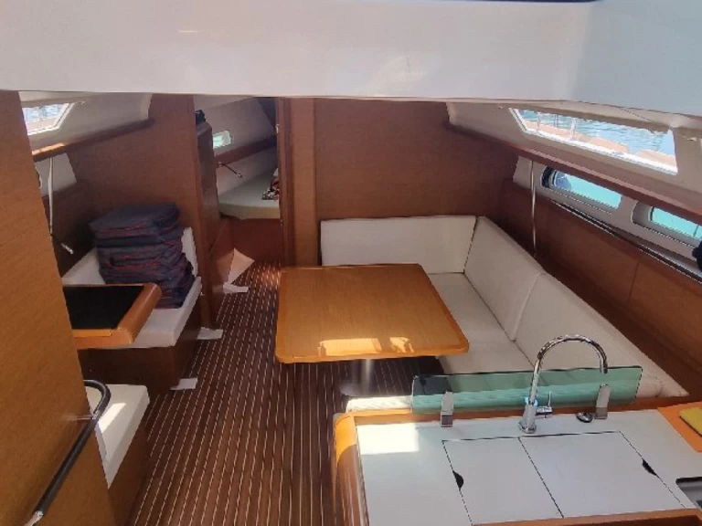 Segelboot mieten in San Vincenzo zum besten Preis