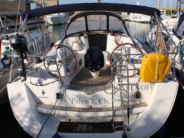 Boot mieten San Vincenzo günstig Sun Odyssey 42i
