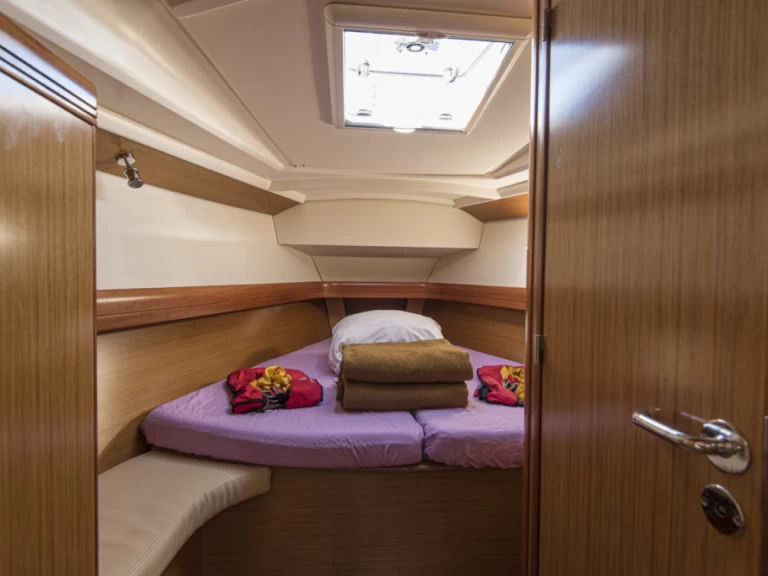 Segelboot mit oder ohne Skipper Jeanneau mieten in San Vincenzo