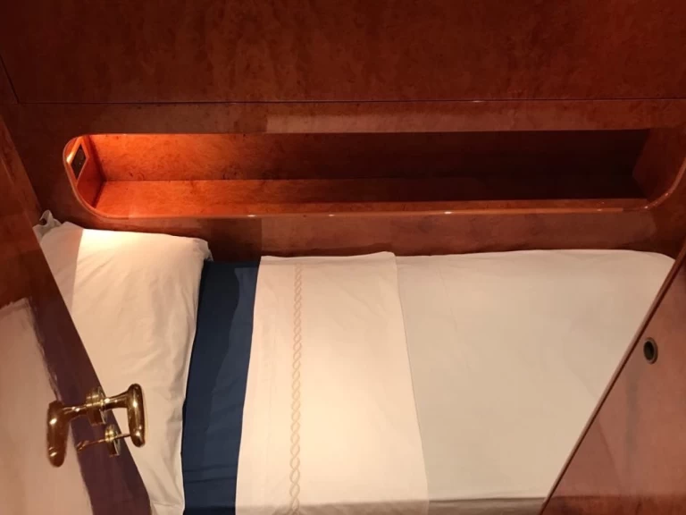 Yacht mit oder ohne Skipper Cantieri mieten in Olbia