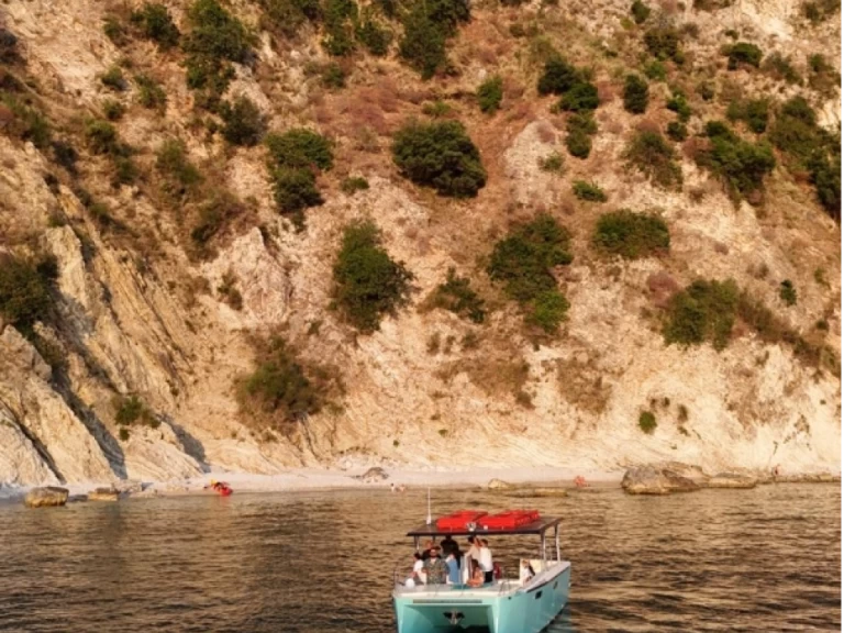 Ein Aliboats DI BERNARDINI ALESSANDRO mieten in Himarë