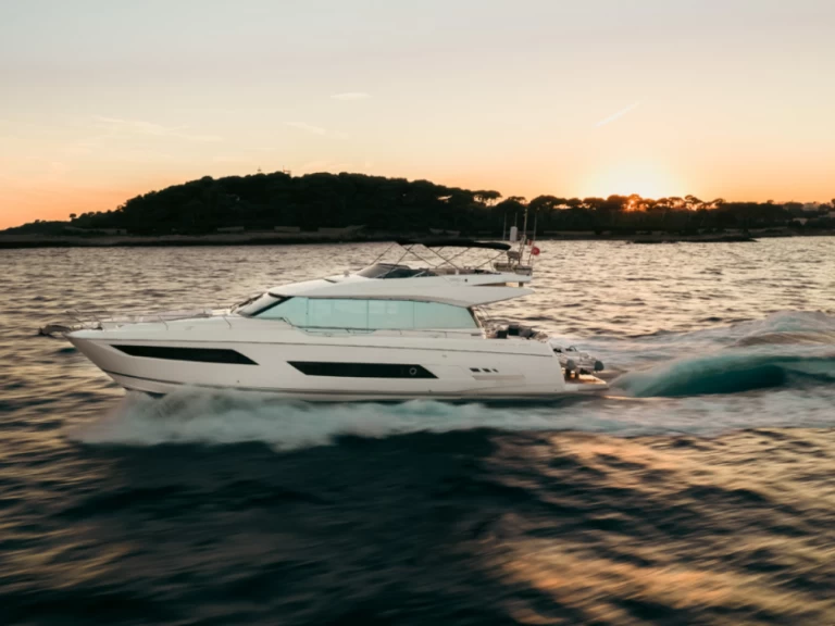 Yacht mieten in Amalfi zum besten Preis