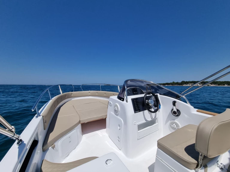 YachtCharter in Funtana-Fontane - Marinello Eden 22 auf SamBoat