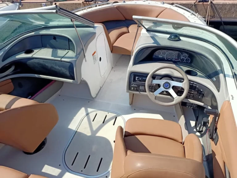Vermietung Motorboot Four Winns mit Führerschein