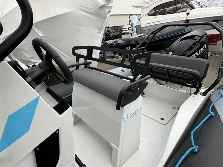 Boot mieten Brest günstig Pro 7