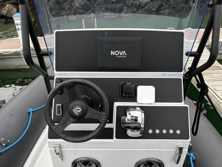 Schlauchboot mieten in Brest zum besten Preis