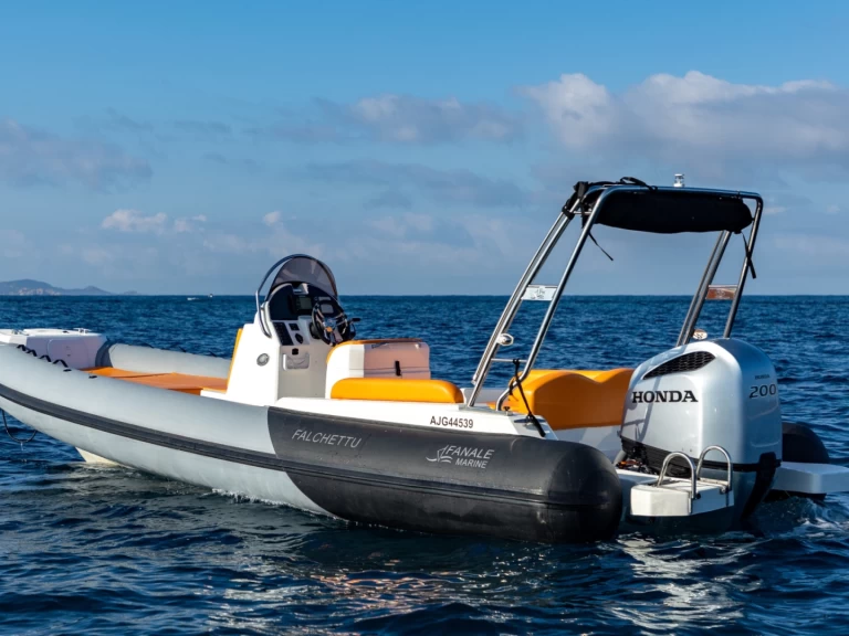 YachtCharter in Porto Pollo - Fanale marine  FANALE 700 FALCHETTU auf SamBoat