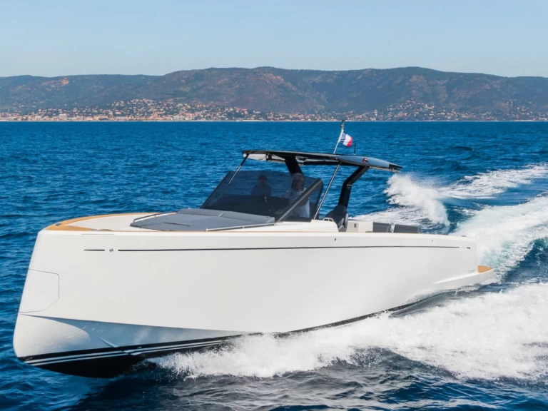 Motorboot mieten in Port Grimaud zum besten Preis