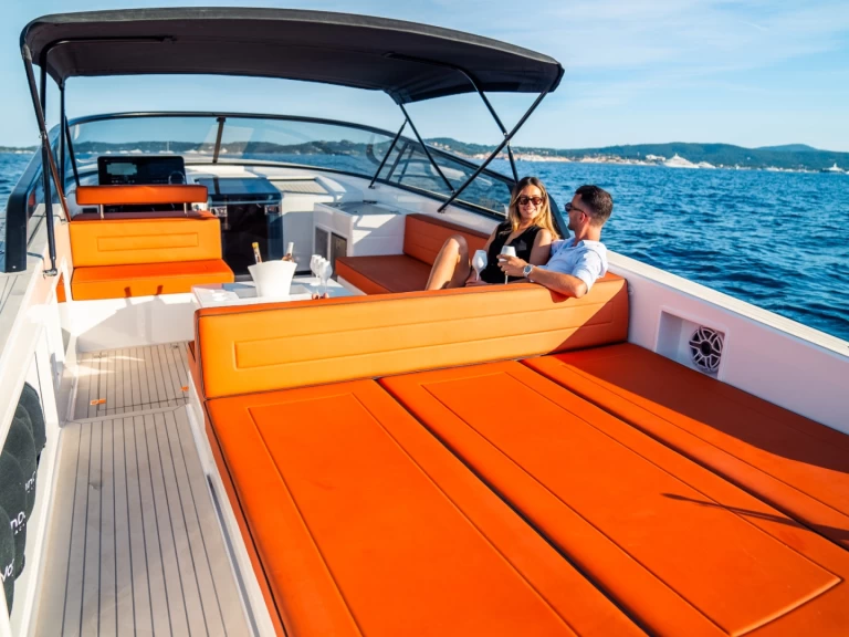 Motorboot mit oder ohne Skipper VanDutch mieten in Sainte-Maxime