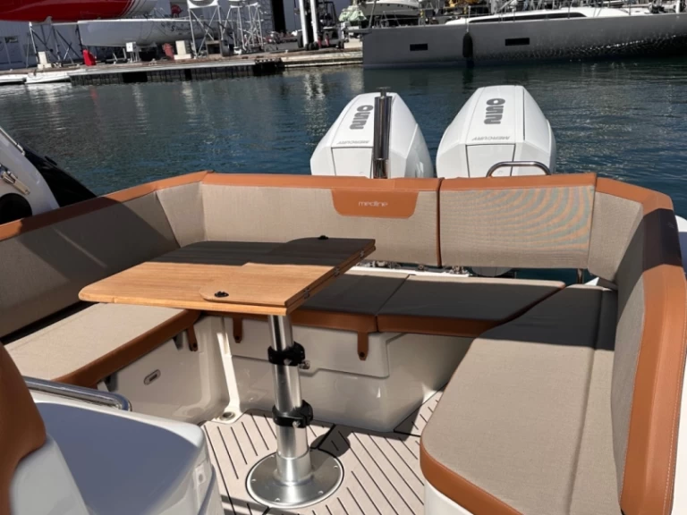 Schlauchboot mieten in Port Grimaud zum besten Preis