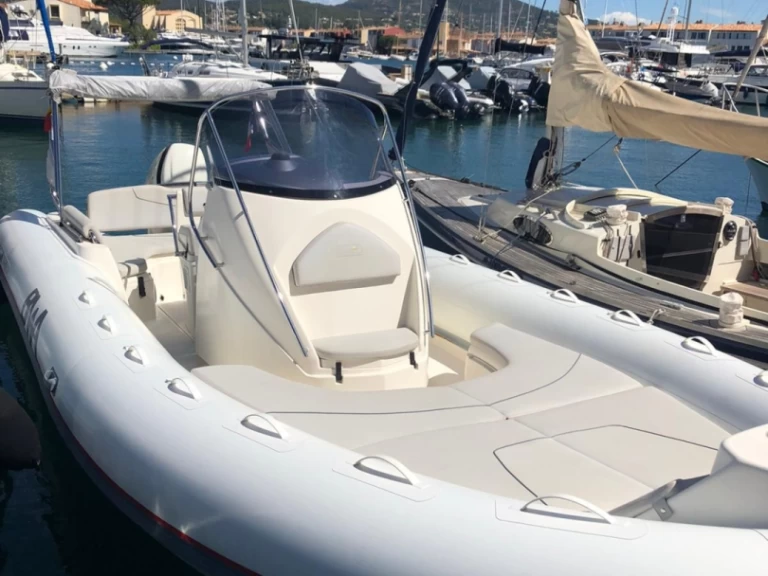 Schlauchboot mieten in Port Grimaud - Bwa Sport 28 GTc