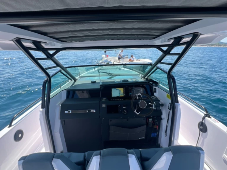 Vermietung Yacht Axopar mit Führerschein