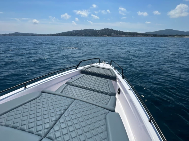 Yacht mieten in Port Grimaud zum besten Preis