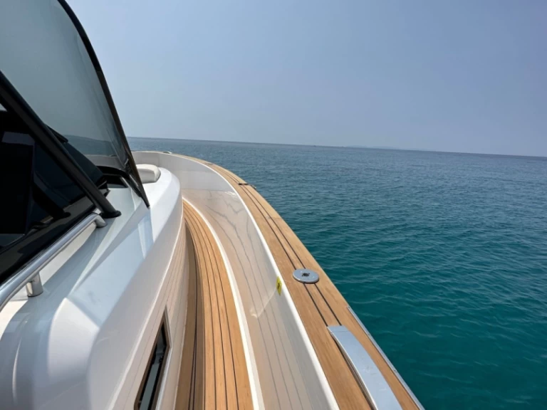 Pardo Yachts Pardo 38 mieten Bandol