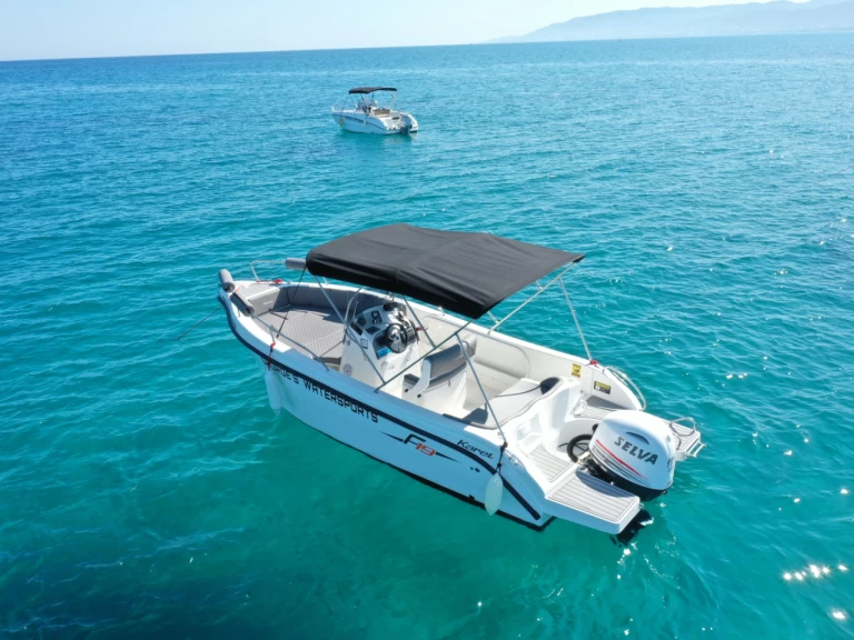 Karel F 19 mieten Latchi