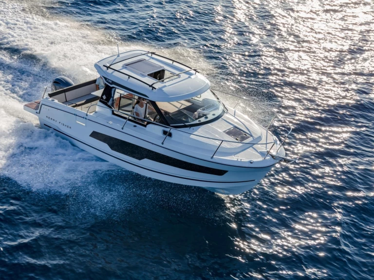 Ein Jeanneau Merry fisher 795 S2 mieten in Saint-Raphaël