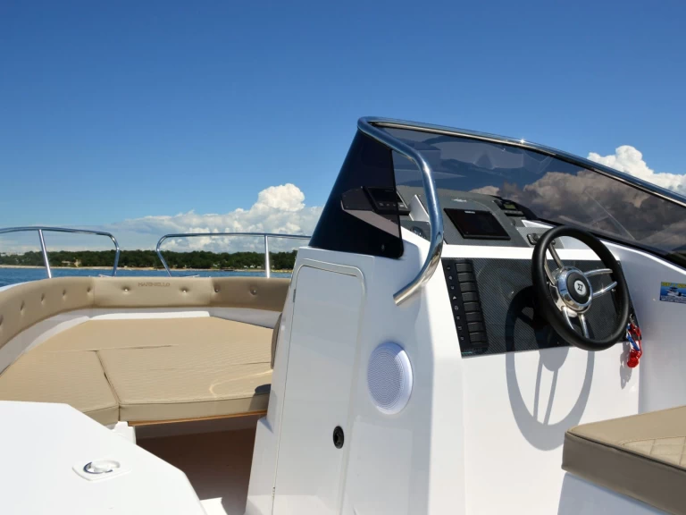 Motorboot mit oder ohne Skipper Marinello mieten in Funtana-Fontane