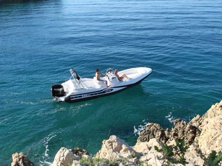 Schlauchboot mit oder ohne Skipper Zar mieten in Funtana-Fontane