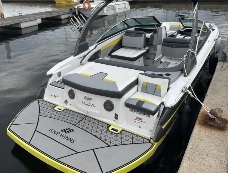 Vermietung Motorboot Four Winns mit Führerschein