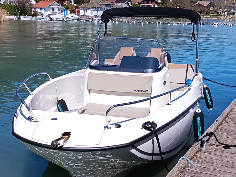 YachtCharter in Aix-les-Bains - Quicksilver Activ 605 Open auf SamBoat