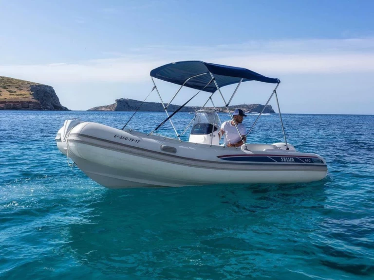 Ein Selva 15 HP mieten in Sant Antoni de Portmany