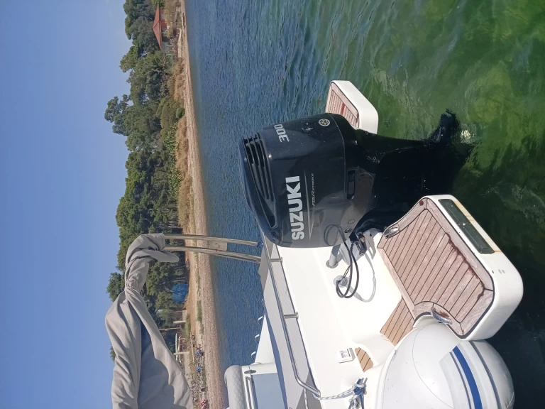 Vermietung Schlauchboot Asso mit Führerschein