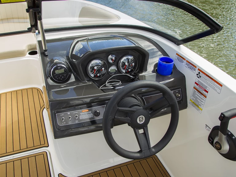 YachtCharter in Altea - Bayliner VR6 OB auf SamBoat