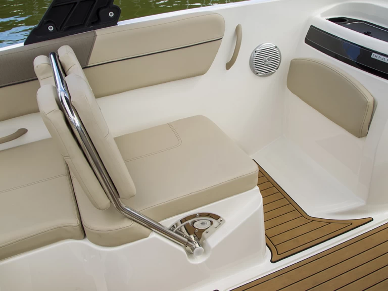 Ein Bayliner VR6 OB mieten in Altea