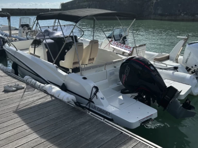 Motorboot mit oder ohne Skipper Quicksilver mieten in Saint-Martin-de-Ré