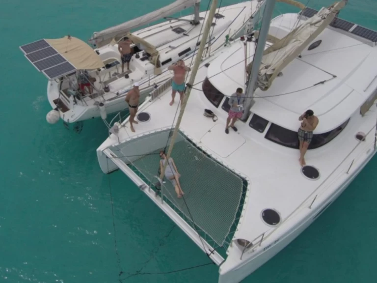 Katamaran mit oder ohne Skipper Fountaine Pajot mieten in Porto Montenegro