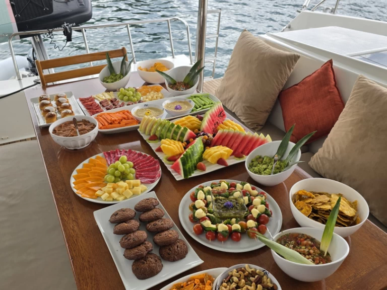 Ein Fountaine Pajot Helia 44 mieten in Bahía Culebra